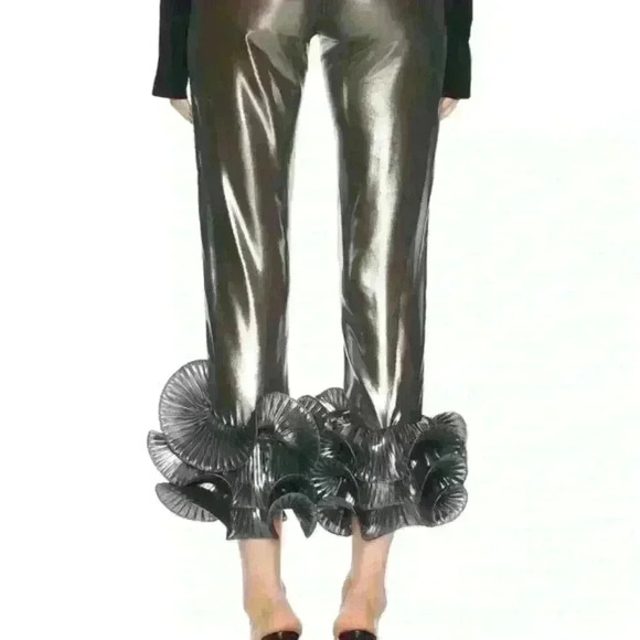 New Arrivals Lilou Ruffle Pants in Rive Droite Size Xtra Small - Picture 12 of 14